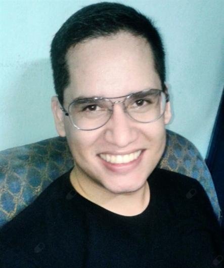 Ícaro Castro
