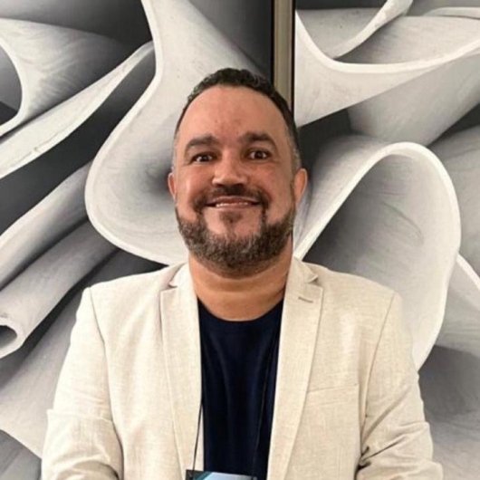 Dr. Izac Rodrigues Nascimento