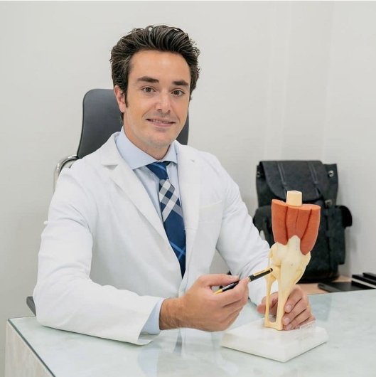 Dr. Gustavo Langen