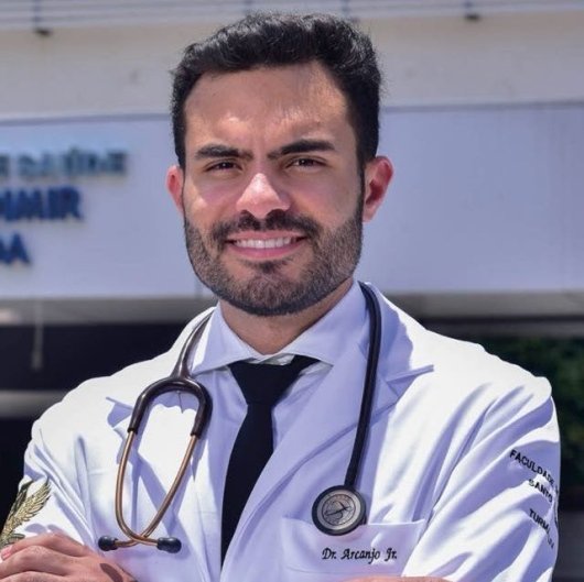 Dr. Arcanjo Júnior