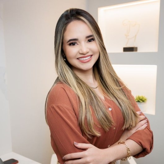 Dra. Júlia Rocha