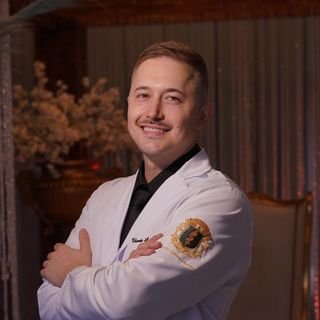 Dr. Thomás Adamy Onofre