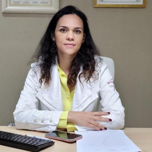 Dra. Cristiane Torres