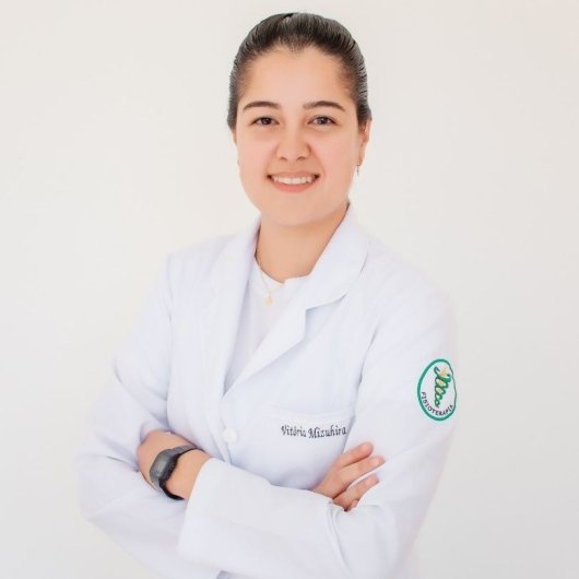 Dra. Vitória Mizuhira Chiozzini