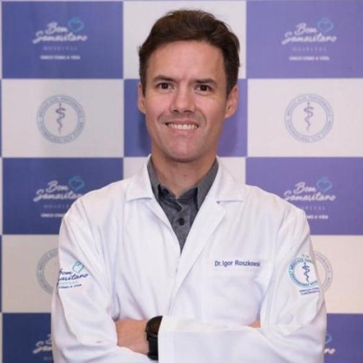 Dr. Igor Roszkowski
