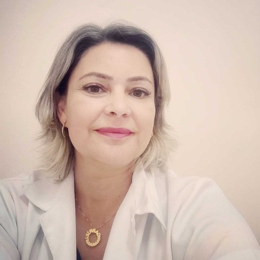Dra. Michelle Redondo A Villa Moreira