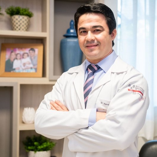 Dr. Alexandre Cesar Santos