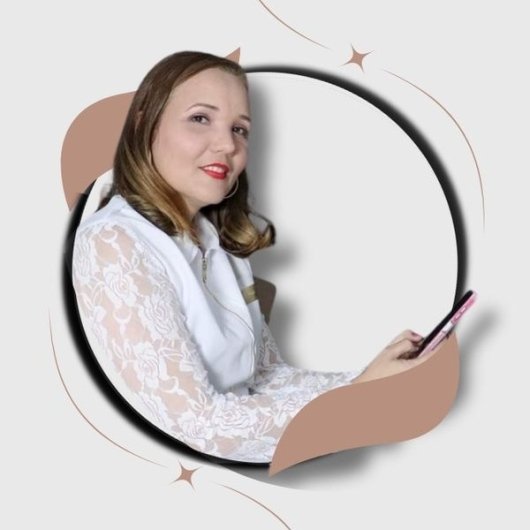 Dra. Cristiane Teixeira Solis Santos