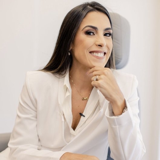 Dra. Alessandra Stanquini Lopes