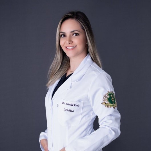 Dra. Ana Mirella Muniz Barbosa Longobucco