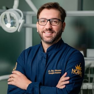 Dr. Elton Wolschick