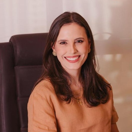 Dra. Valéria Carla Morais Di Ferreira Pinho