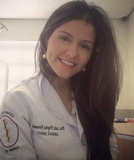 Dra. Lais Papini Fernandes