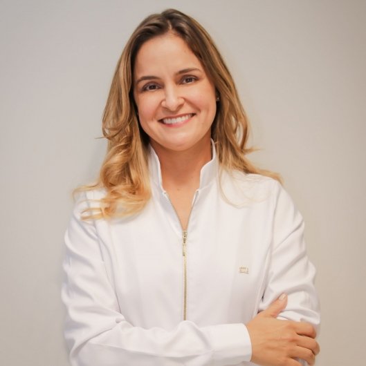 Dra. Ligia Ponce Leal Passos