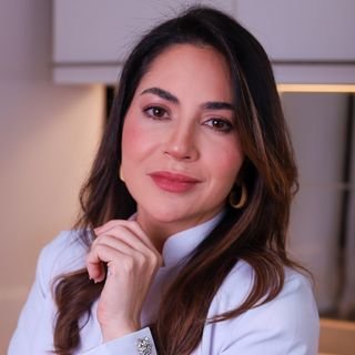 Dra. Débora Gifoni