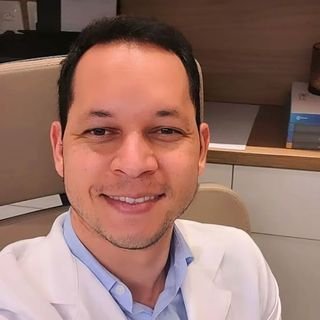 Dr. Carlos Felipe Lima Queiroz