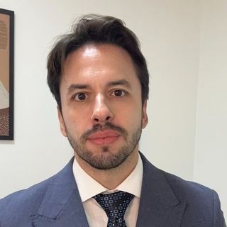 Dr. Bruno Hurtado