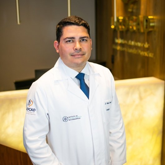 Dr. Phelipe Celestino