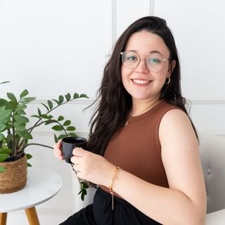 Sheila Ariane Sousa de Oliveira
