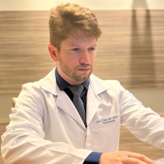 Dr. Júlio César Magalhães Silveira