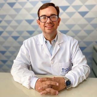 Dr. Henes Silva de Farias