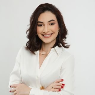 Dra. Thais Rosa Maia