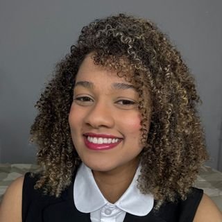Dra. Mariana Menezes da Silva Chaves