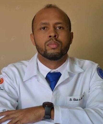 Dr. Cláudio de Melo Baptista