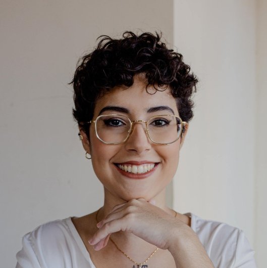 Paula Regina Carvalho