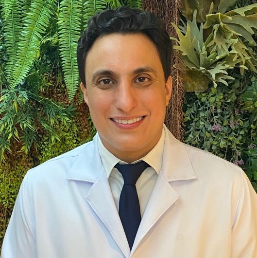 Dr. Elton Portela Santos Bezerra