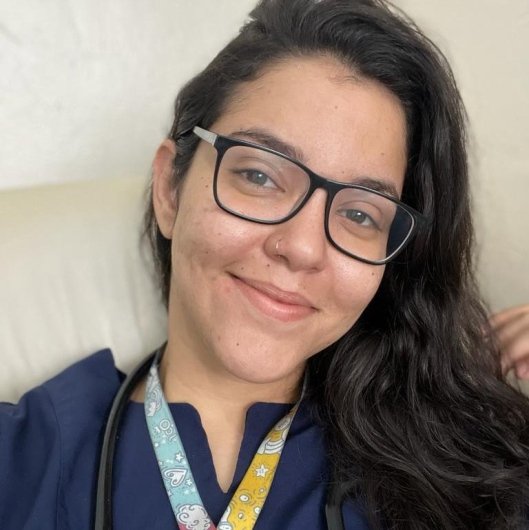 Dra. Emilli Lorrayne Bertão Vieira