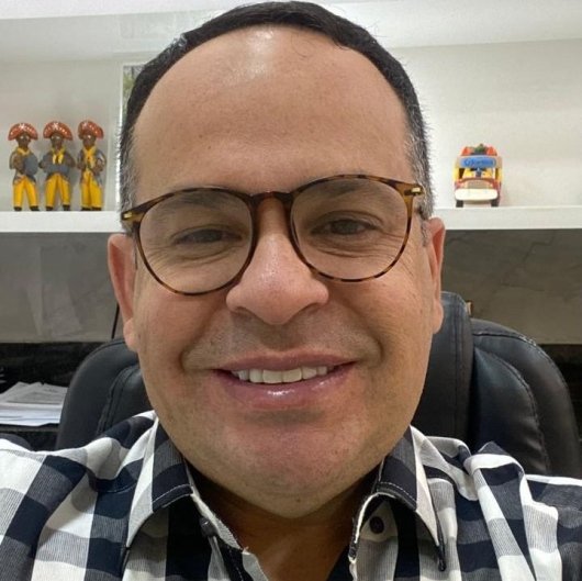 Dr. Breno Raposo