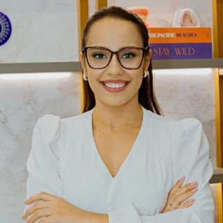 Dra. Júlia Maciel