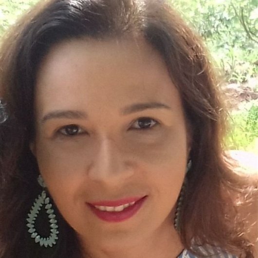 Dra. Vera Lucia Ferreira Fernandes Caldas
