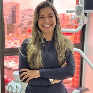 Dra. Flávia Salgueiro