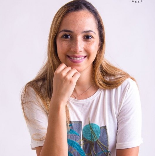 Dra. Amanda S Cesena