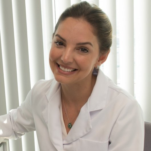 Dra. Fernanda Abrantes