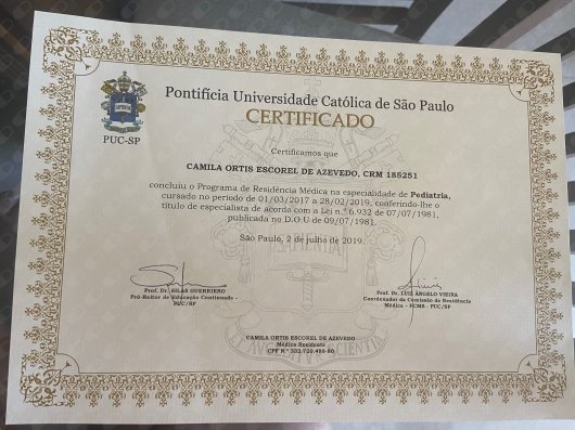 Dra. Camila Ortis Escorel de Azevedo Carnicelli