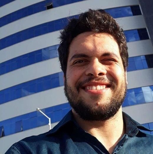 Dr. Róbson Batista