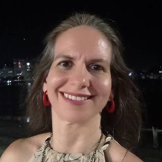 FABÍOLA DANTAS SOARES