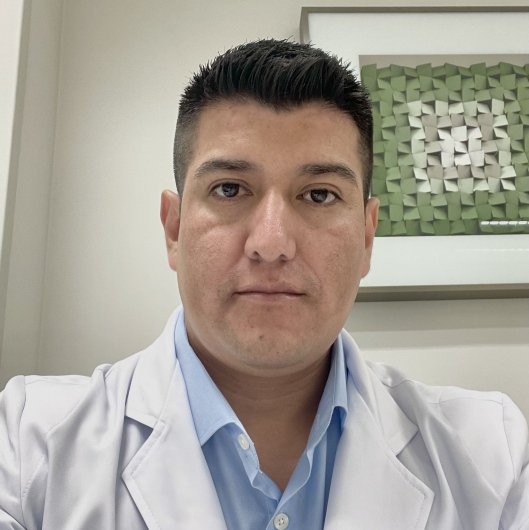 Dr. Gabriel Vique Valeriano