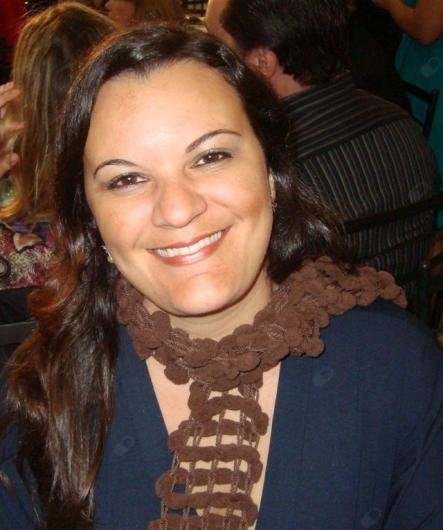 Dra. Letícia Aparecida Oliveira Campos Cezario