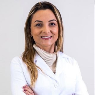 Dra. Juliana Folador Morellato