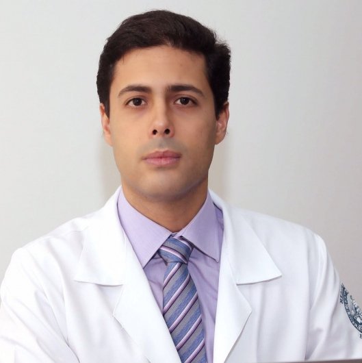 Dr. Roberto Del Valhe Abi Rached