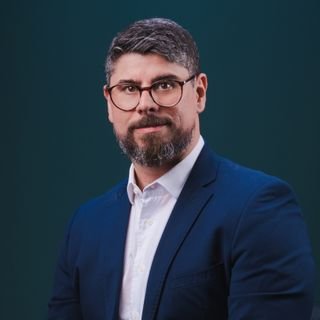 Dr. Alberto Ramos