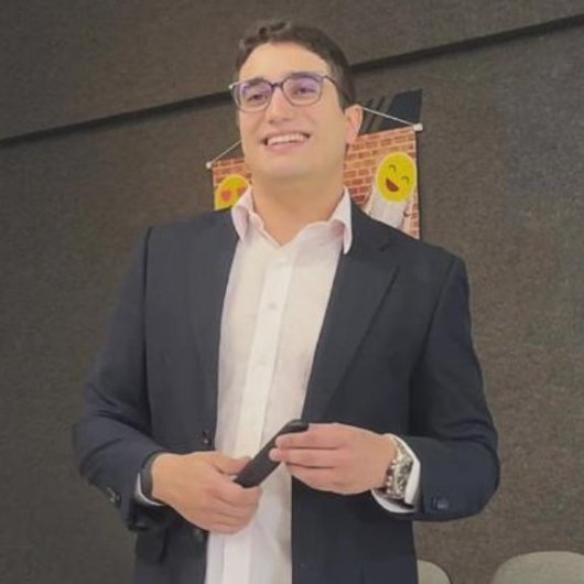 Dr. Marcos Queiroz