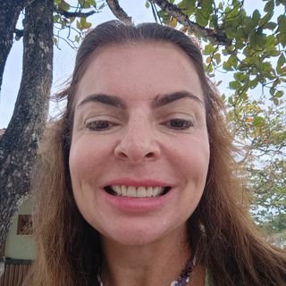 Dra. Camila de Oliveira Camargo