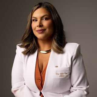 Dra. Analu Lessa Sampaio