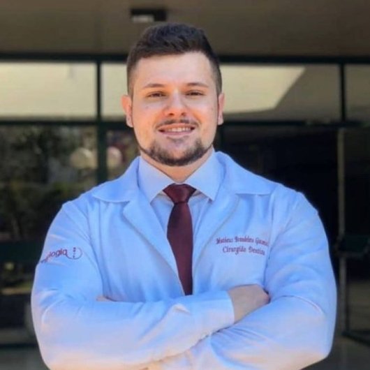 Dr. Matheus Brandelero