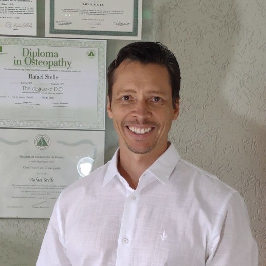 Dr. Rafael Stelle